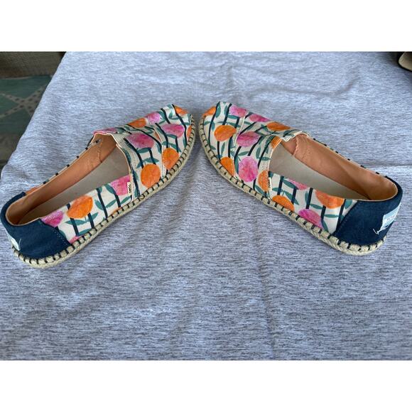 TOMS Classic Citrus/Orange Espadrille slip on shoes, size 8.5 - Picture 7 of 8